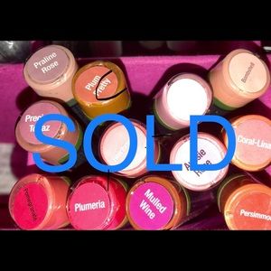 3 COLORS and 2 GLOSSES